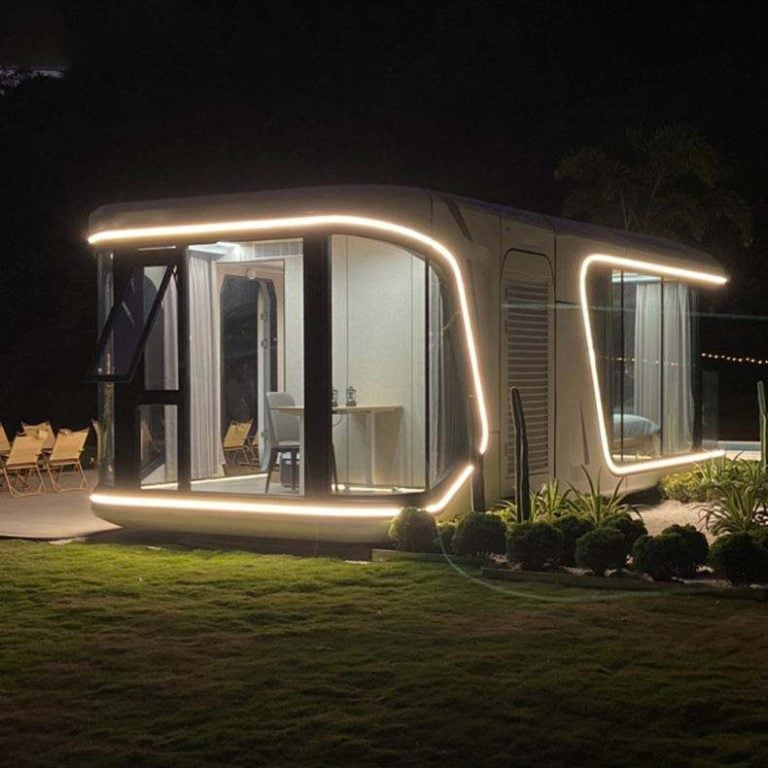 capsule house